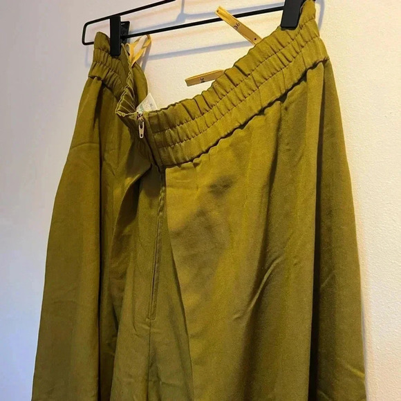 Wide Leg Olive Pants - Picture 8 of 9
